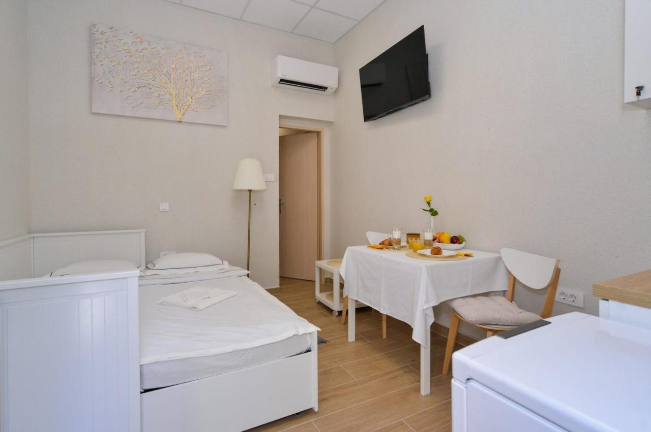 Md Studio Apartman Rijeka Luaran gambar
