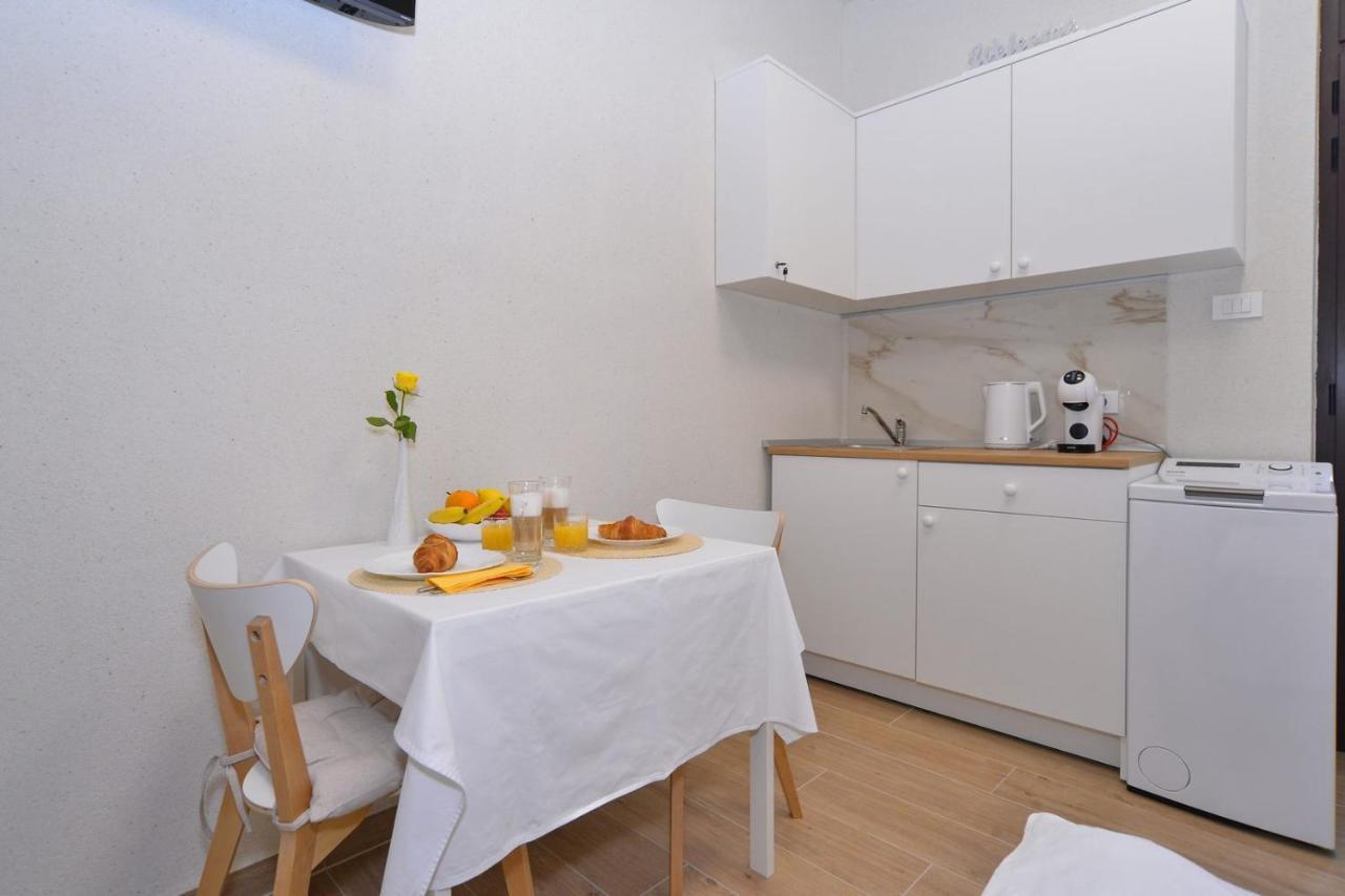 Md Studio Apartman Rijeka Luaran gambar